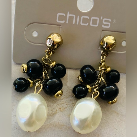 Chico's Cleo Black and White Cluster Beaded Earrings - Picture 4 of 4